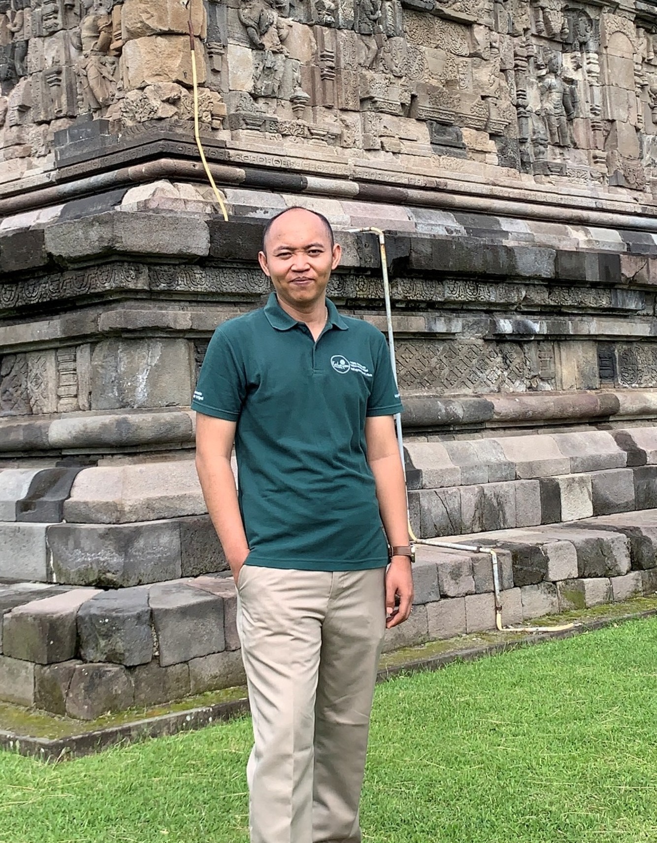 deni-big-interest-in-in-depth-culture-and-traditions